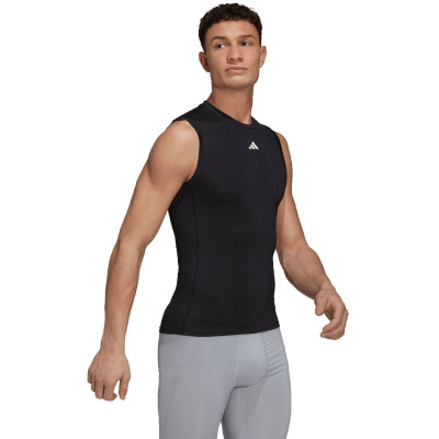 Koszulka męska adidas Techfit Training Sleeveless Tee czarna HK2338