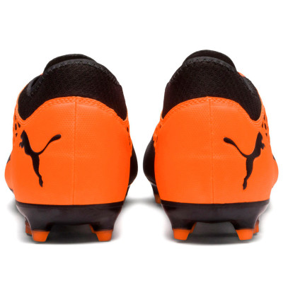 Buty piłkarskie Puma Future 2.4 FG AG 104839 02